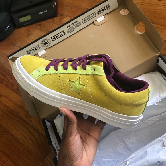 💛 SOLD 💛 Converse One Star Ox Sneakers - Picture 2 of 4
